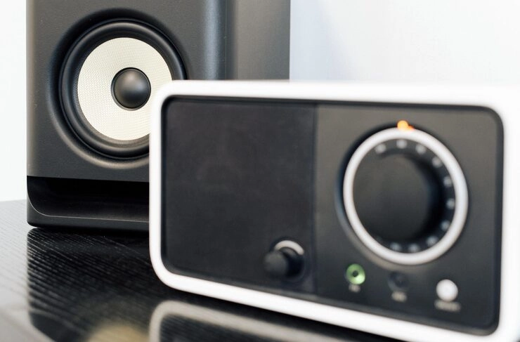 Flawless CNC Finishing Delivering Premium Aluminum Casings for High-Fidelity Audio Amplifiers